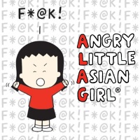 Сердитая маленькая азиатская девочка